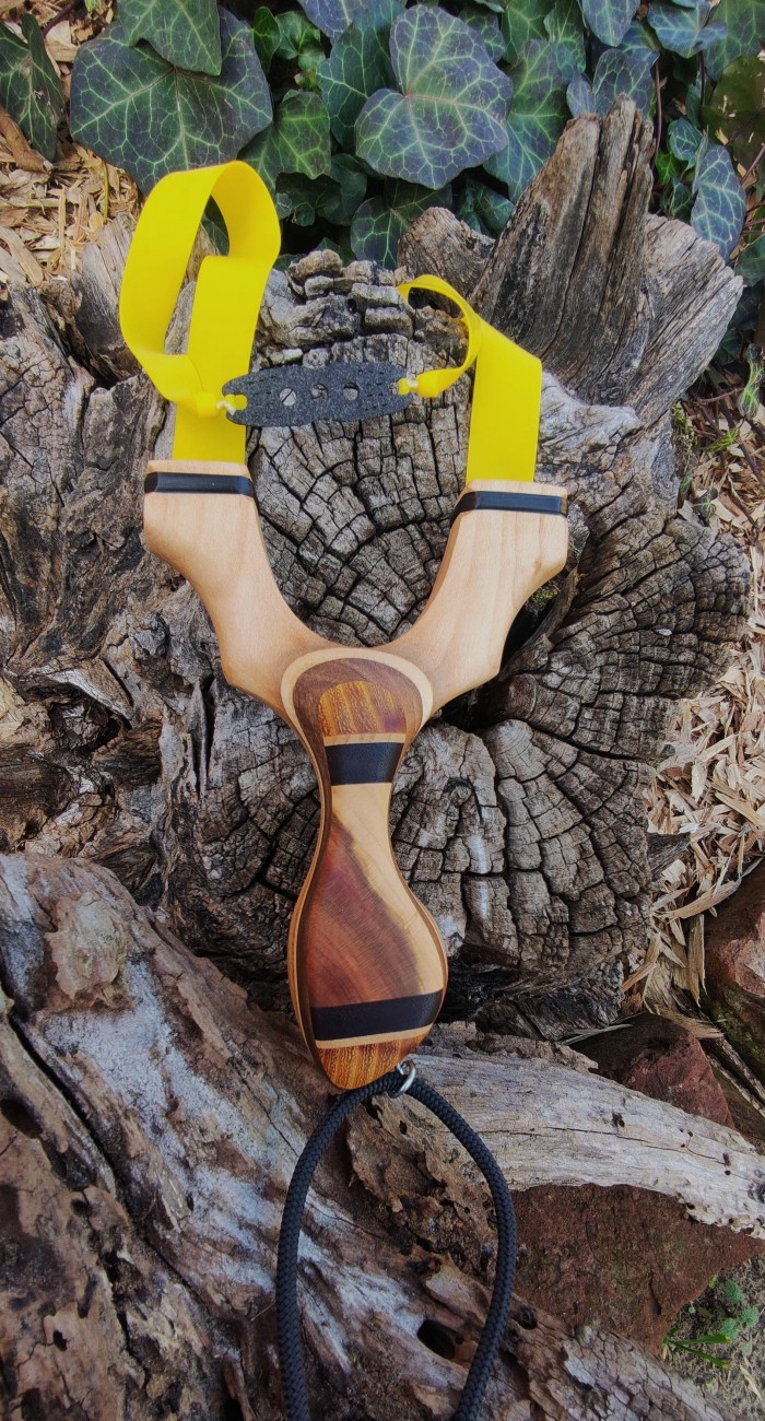 Zana egyedi kézzel készített csúzli! Z005