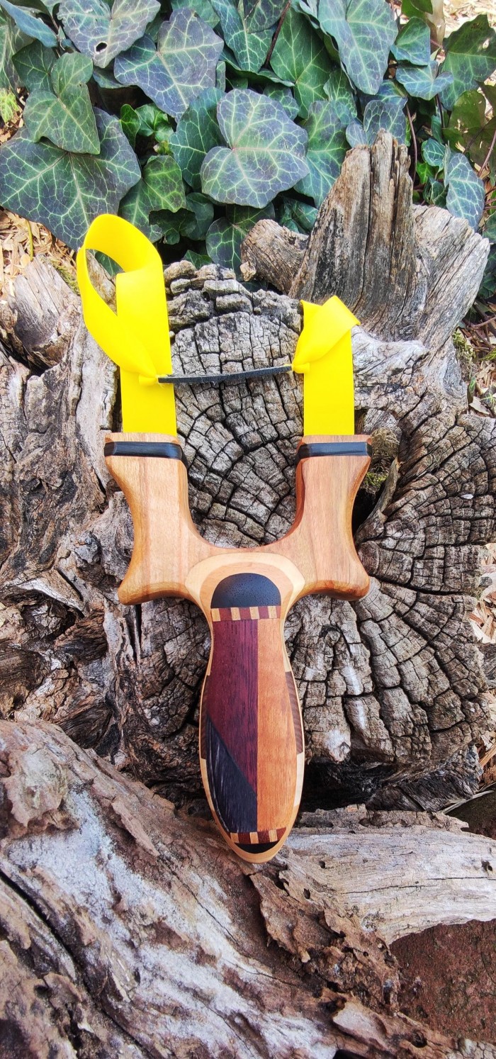 Zana egyedi kézzel készített csúzli! Z012