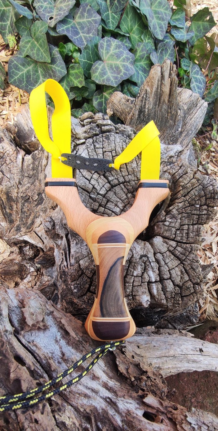 Zana egyedi kézzel készített csúzli! Z015