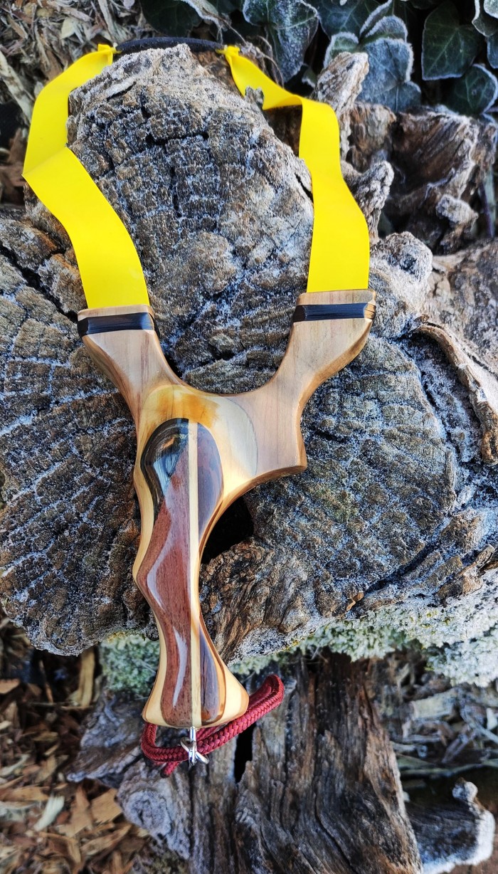 Zana egyedi kézzel készített csúzli! Z023