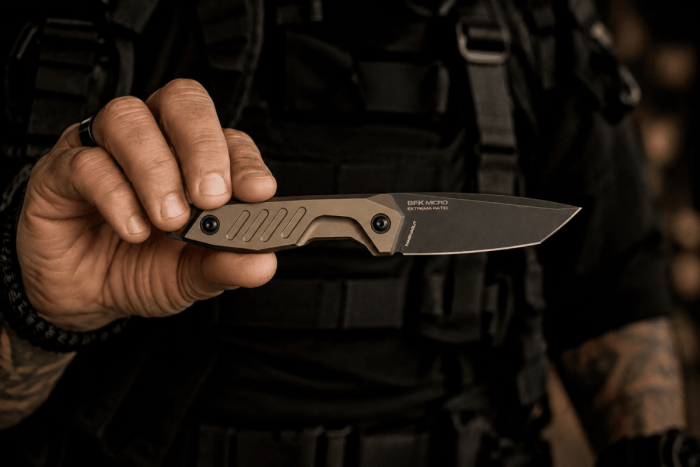 Extrema Ratio BFK MICRO MAGNACUT TACTICAL MUD 0252/MGC/BLK/A3 C218025202